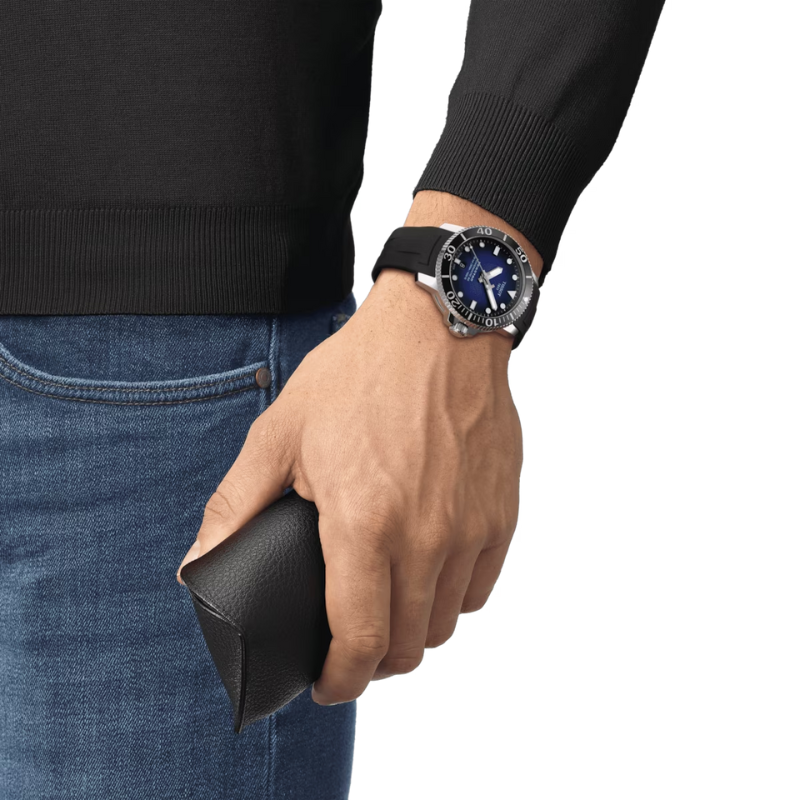 TISSOT天梭-Seastar 運動系列-T1204071704100-43mm